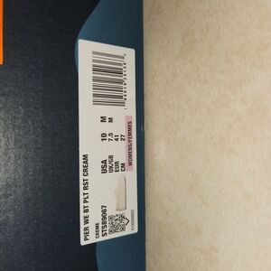 Sperry Women's Flats in Cream